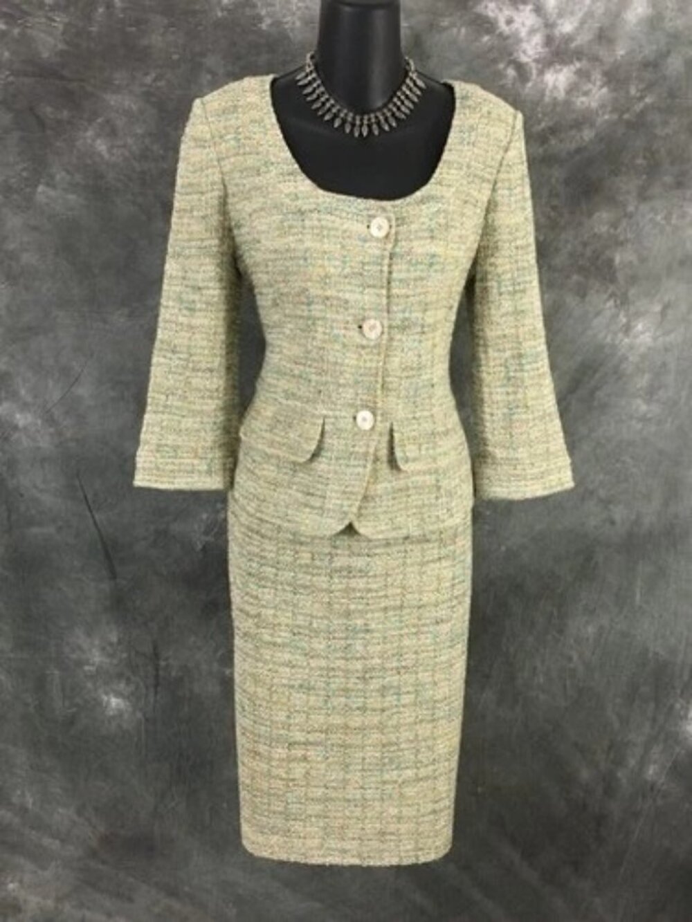 BEAUTIFUL St John knit green blue multi jacket skirt suit size 6 8